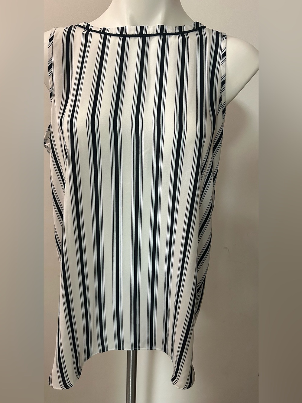 Loft blouse size medium